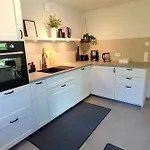 Homely Velosoph Quartier - Familienfreundliches Mit 3 Schlafzimmern, 300m Zur Ski-piste, E-auto Ladestation Semesterbostad *
