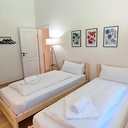 Homely Velosoph Quartier - Familienfreundliches Mit 3 Schlafzimmern, 300m Zur Ski-piste, E-auto Ladestation *