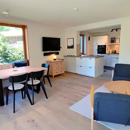 Homely Velosoph Quartier - Familienfreundliches Mit 3 Schlafzimmern, 300m Zur Ski-piste, E-auto Ladestation Holiday home *