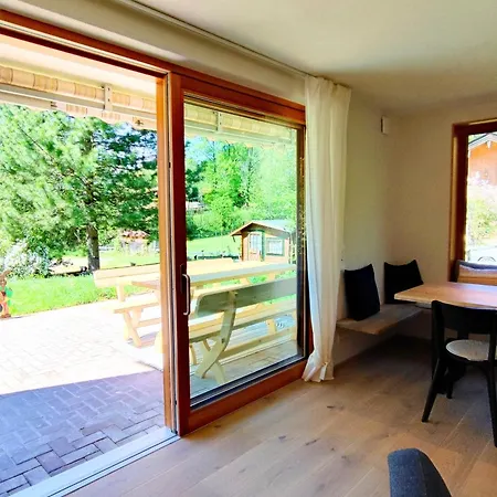 Holiday home Homely Velosoph Quartier - Familienfreundliches Mit 3 Schlafzimmern, 300m Zur Ski-piste, E-auto Ladestation Bayrischzell